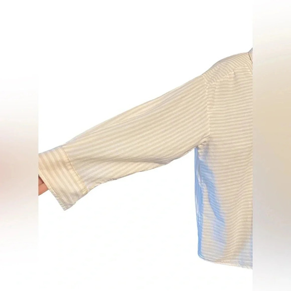 Elizabeth & James Striped Button Down Shirt Cotton Top Neutral Basic - Picture 4 of 10